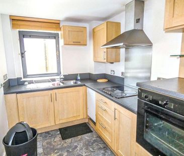 2 bed apartment to rent in NE8 - Photo 3