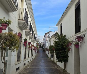 2 Bedroom Townhouse For Rent in Estepona, Málaga - Photo 3