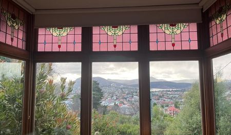 "Spacious Family Home In Popular Location Close to The City!" - Photo 3