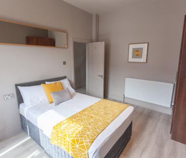 4 bedroom terraced house to rent - Photo 3