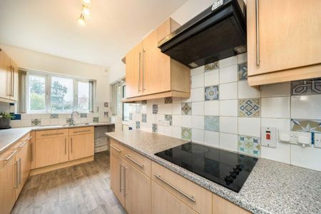 3 bedroom terraced house to rent - Photo 3