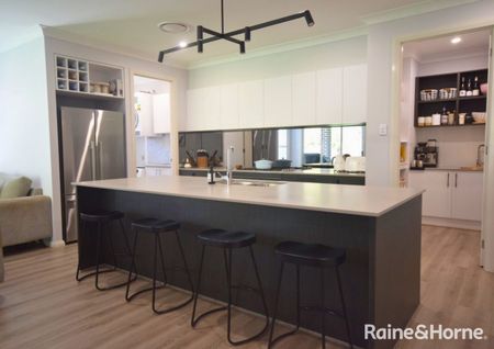 Quiet Cul-de-Sac Location - Photo 5