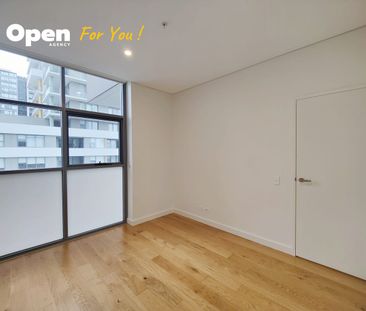 Stunning One Bedroom Apartment For Lease - Photo 3