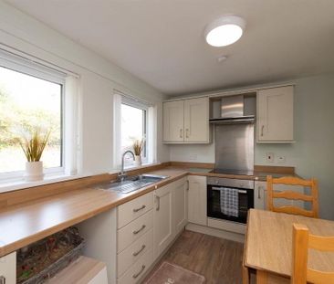 4 Mount Eden, Ballynahinch, BT24 8DL - Photo 5