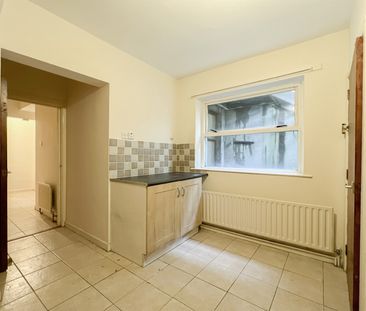 1, 37 Dunluce Avenue, Belfast, BT9 7AW - Photo 1