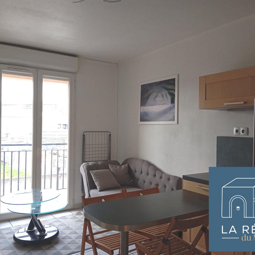 Location Appartement 2 pièces 27m² LA TOUR DU PIN 38110 - Photo 1