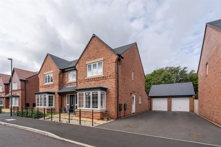 5 bed detached house to rent in Pastures Drive, Solihull, B90 - Photo 2