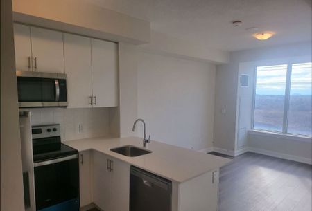 For Lease - 3220 William Coltson Avenue Unit# 409, Oakville, Ontario - Photo 3