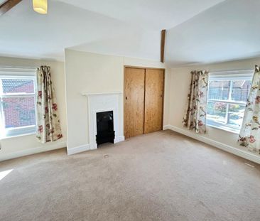 4 bedroom House To Let - Photo 5