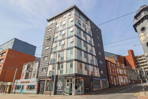 3 bedroom flat to rent - Photo 1