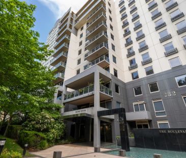 Supersized Sanctuary in the Sensational St Kilda Road Precinct! - Photo 4