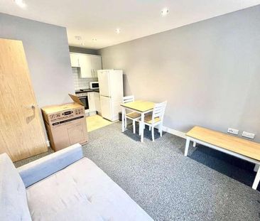 The Broadway, Southend-on-sea, Essex, SS1 - Photo 3