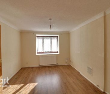 4 bedroom detached house to rent - Photo 1