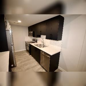 1 Bed 1 Bath BSMT Suite Blatchford Central Edmonton - Photo 5