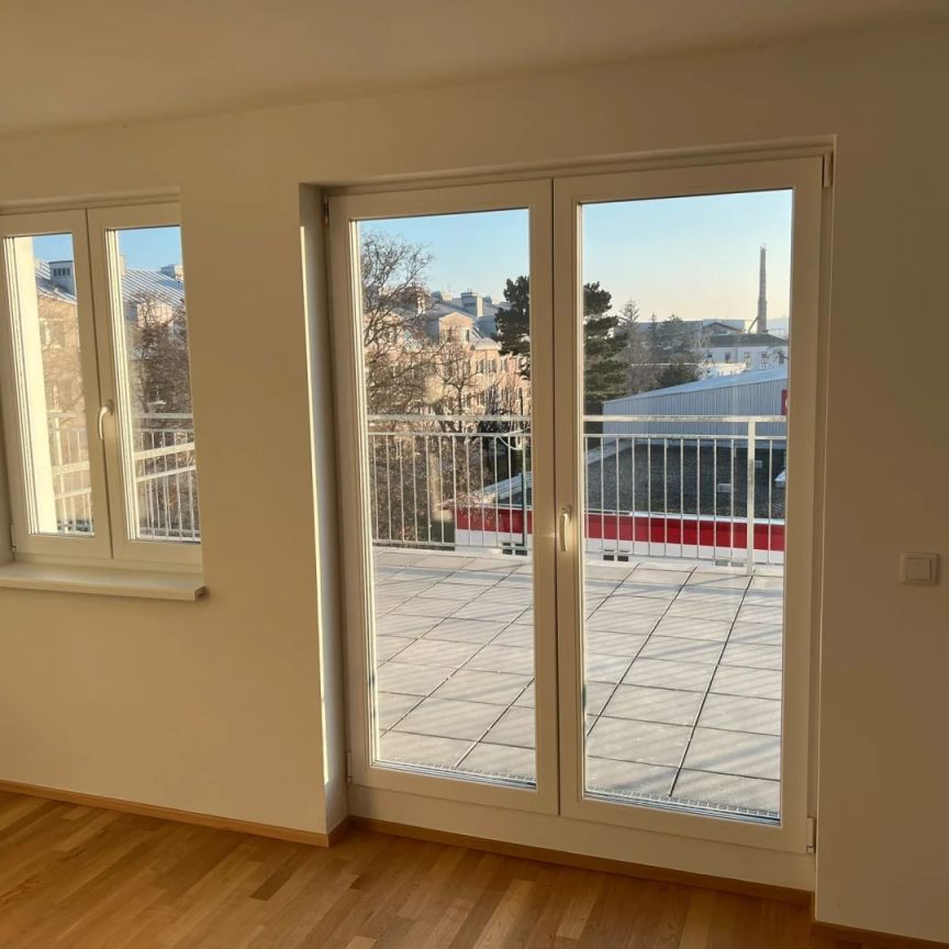Sonnige, helle 2 Zimmer Wohnung, inkl. Küche und Klimaanlage- Nähe Bahnhof Mödling - Photo 1