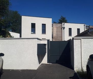 LOCATION T2 - BRIGNAIS, - Photo 5