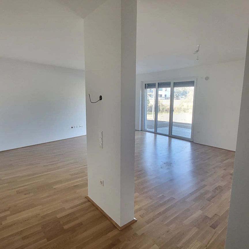 ERSTBEZUG! 2-Zimmer-Wohnung mit Terrasse und Garten, Top 4 - Photo 1