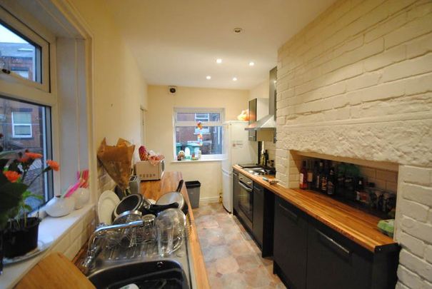 5 bedroom house to rent - Photo 1