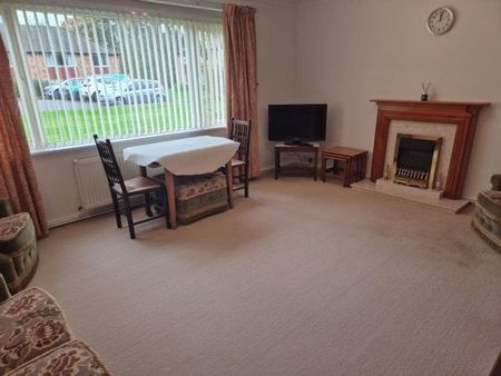 Furrows Pace, CR3, Property for rent - Photo 3