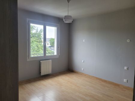 Location appartement 4 pièces, 73.00m², Brem-sur-Mer - Photo 5