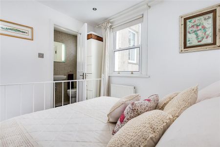 3 bedroom flat to rent - Photo 5