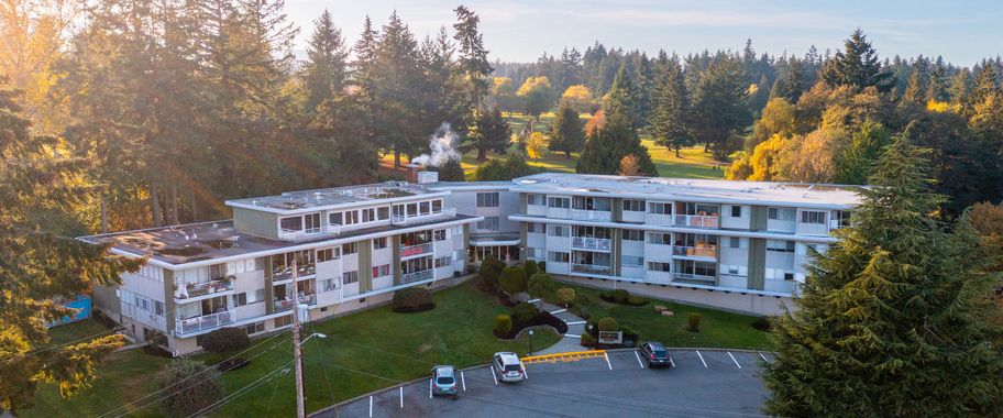 Lynburn Oceanview Manor | 1840 Argyle Avenue, Nanaimo - Photo 1