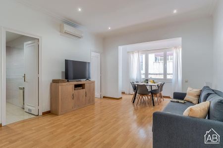 Spacious 4 Bedroom in Sarrià-Sant Gervasi - Photo 4