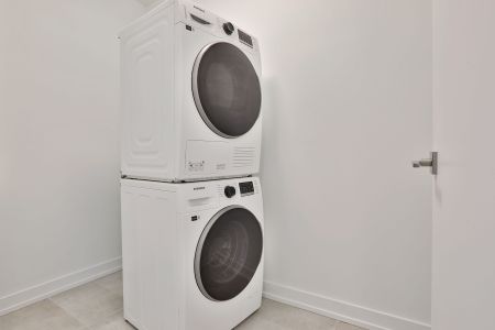 For Lease - 2 Red Squirrel Lane Unit# 203, Richmond Hill, Ontario - Photo 4