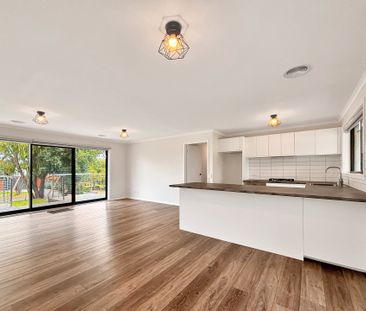Prime Location, Live By The Bay - Photo 3