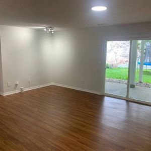 Garden Level Suite- Patio-Yard Access-Bright Spacious - Photo 2