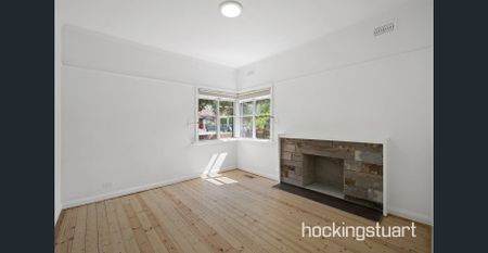 Beautifully Presented Family Home In Central Reservoir Location - Photo 2