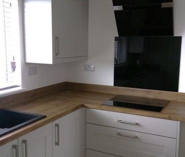 3 bedroom semi-detached house to rent - Photo 3