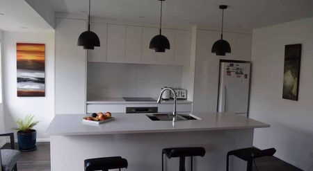 Fully furnished short term rental ( 6 months only) - Photo 3