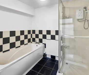 3 bedroom terraced house to rent - Photo 4