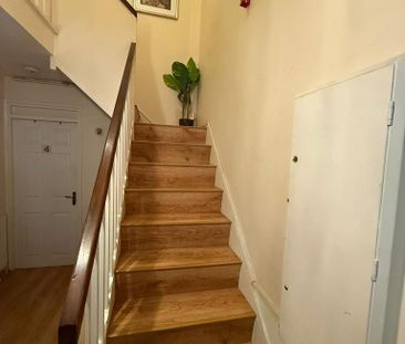 4 bedroom flat share to rent - Photo 3