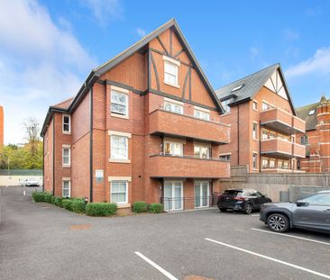 Holden Road, Finchley, London, N12 7DN - Photo 1