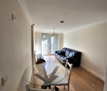 3 bedroom apartment to rent - Photo 1