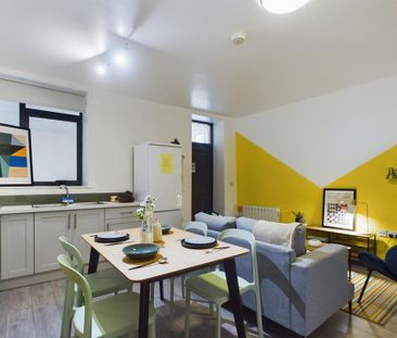 4 bedroom flat to rent - Photo 6