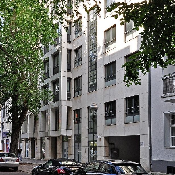 Mitten in City-West mit zwei Balkonen! - Photo 1