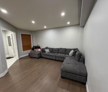 For Lease - 59 LARKSPUR Road, Brampton, Ontario - Photo 3