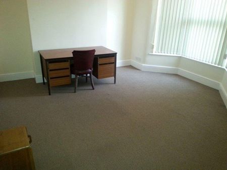 4 bedroom house to rent - Photo 2