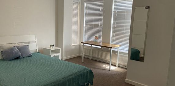 Room in a Shared House, Arthur Road, SO15 - Photo 2