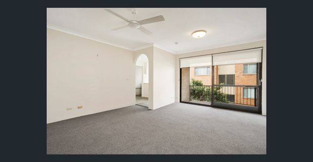 EAST FACING 2 BEDROOM APARTMENT - BY APPOINTMENT - Photo 1