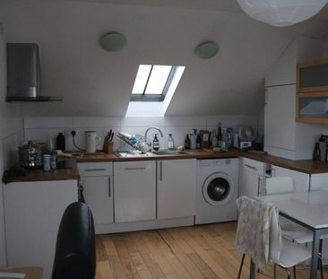 1 Bed Flat, Sheen Road, TW9 - Photo 4
