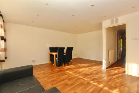 3 bedroom house to rent - Photo 3