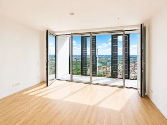 DC2 Tower: Erstbezug SKY RESIDENCES - 34. Etage mit Wasserblick - Photo 1