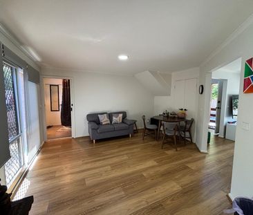 Ideal Family Living in Mount Waverley - Photo 1