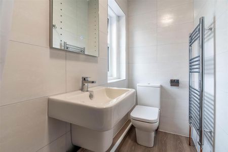 5 bedroom maisonette to rent - Photo 2