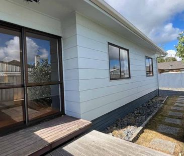 Comfortable & Private Living - Photo 4