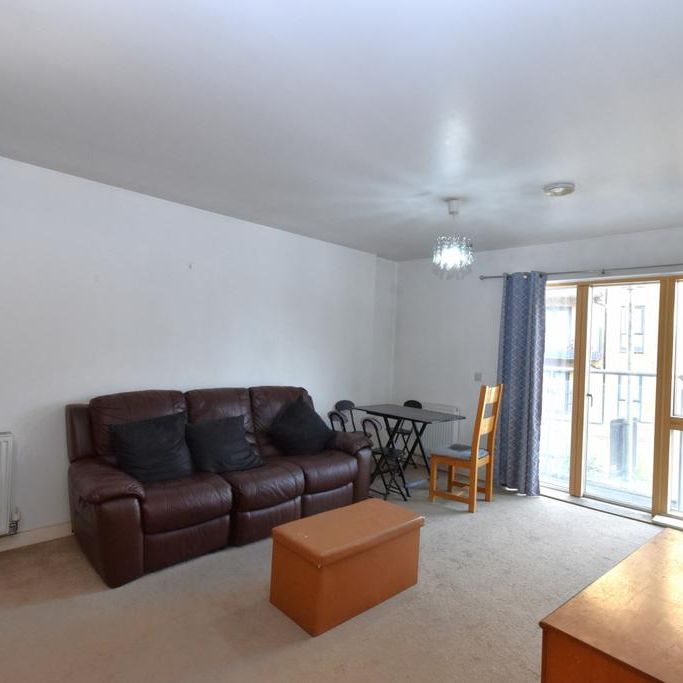 2 bedroom flat to rent - Photo 1